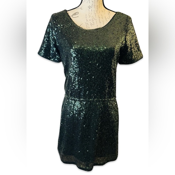 Lucy Paris Dress - Picture 1 of 7